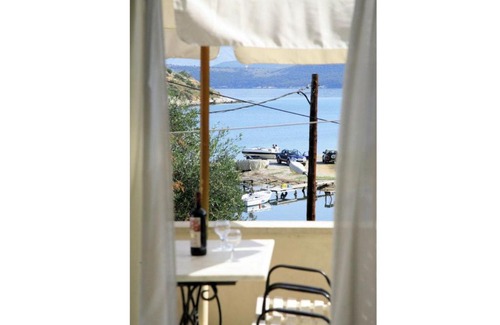 Agios Stefanos Apartment | Theophilos 2