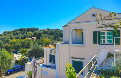 Agios Stefanos Apartment | Theophilos 1, Amazing sea views, A/C, WiFi, near everything