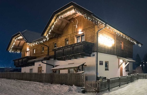 Bach House | THERMENCHALET-STERN: Ski-IN & OUT, luxury, atmosphere & quality for up to 6 people