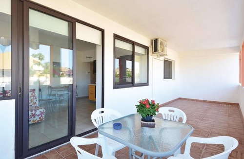 Caucana-finaiti-casuzze-finaiti Nord Apartment | These 6 recently built, simply furnished apartments are located about 300m from the sea.