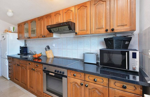 Kamen Apartment | These simply and nicely furnished apartments are located on the outskirts of Split.