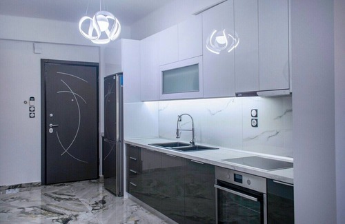 Ampelokipoi-Menemeni Apartment | Thessaloniki Luxe Suite, Chrysa's Private Getaway