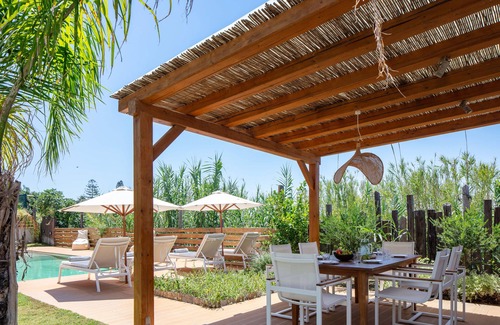 Pigianos Kampos Villa | Thetida Villa, a Sublime Beachfront Retreat - Walking distance to the beach
