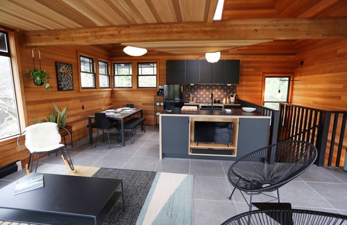 Neahkahnie Beach House | They Architect's Retreat by Oregon Coast Modern @ Neahkahnie Beach