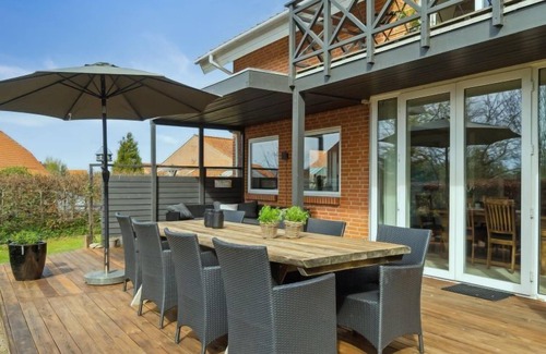 Vibæk Strand House | "Thiokk" - 500m from the sea by Interhome