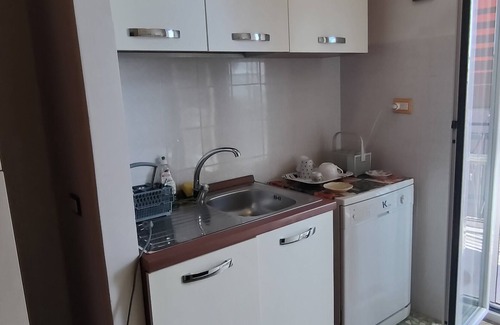 Quartiere XXVII Primavalle Apartment | Third floor apartment near Vatican, Metro, parking, climate and free WiFi!
