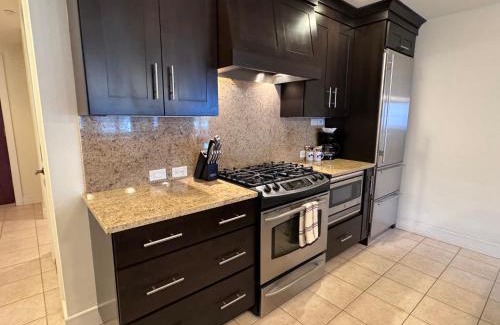 Traverse City House | Third Floor Suite with lots of amenties