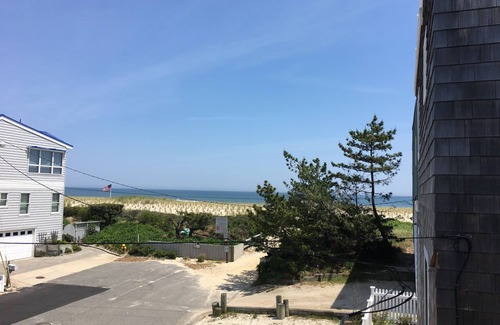 Ship Bottom House | THIRD FROM THE BEACH - OCEAN & BAY VIEWS FROM THE ROOFTOP; SUNRISES & SUNSETS