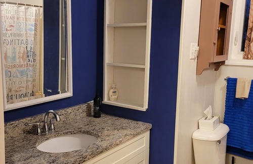 Curtice Cottage | This Account will not close it is no longer listed on VRbo