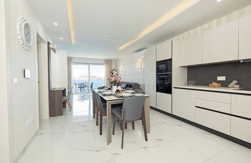Qawra Apartment | This apartment is a 2 bedroom(s), 2 bathrooms, located in San Pawl il-Baħar, null.