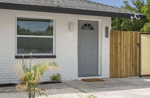 Largo Apartment | This apartment is a 0 bedroom(s), 2 bathrooms, located in Largo, FL.
