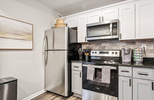 Hampton Apartment | This apartment is a 1 bedroom(s), 1 bathrooms, located in Hampton, VA.