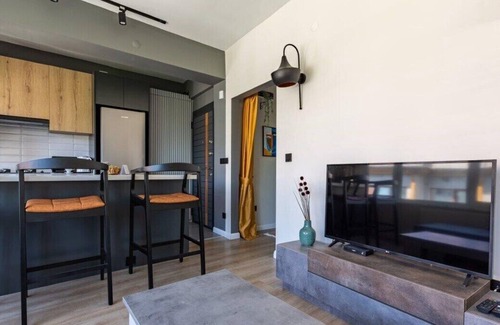 Moda Apartment | This apartment is a 2 bedroom(s), 1 bathrooms, located in Kadıköy, İstanbul.