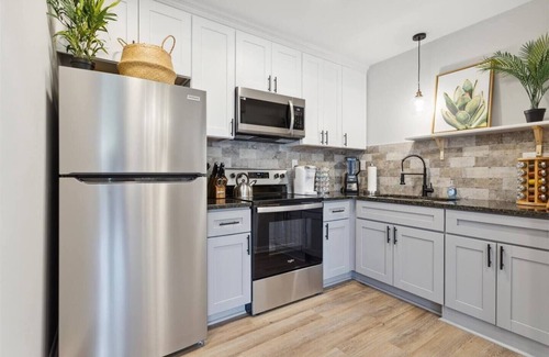 Hampton Apartment | This apartment is a 2 bedroom(s), 1 bathrooms, located in Hampton, VA.