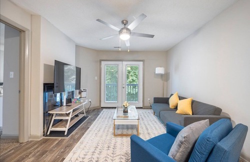 Chapel Hill Apartment | This apartment is a 2 bedroom(s), 2 bathrooms, located in Carrboro, NC.