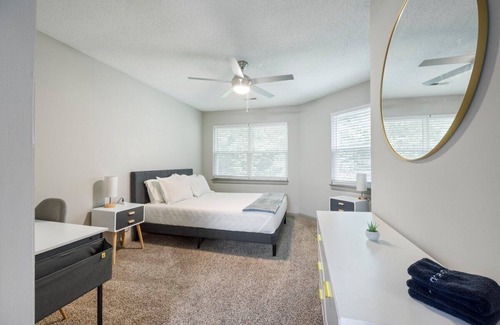 Chapel Hill Apartment | This apartment is a 2 bedroom(s), 2 bathrooms, located in Carrboro, NC.
