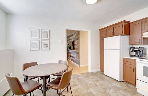 Fredericton Apartment | This apartment is a 1 bedroom(s), 1 bathrooms, located in Fredericton, NB.