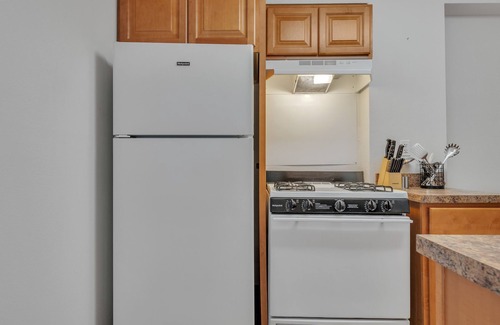 Downtown Harrisburg Apartment | This apartment is a 1 bedroom(s), 1 bathrooms, located in Harrisburg, PA.