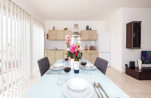 Ta' Pennellu Apartment | This apartment is a 2 bedroom(s), 1 bathrooms, located in Il-Mellieħa, null.