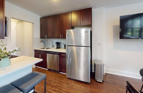 East Falls Apartment | This apartment is a 2 bedroom(s), 1 bathrooms, located in Philadelphia, PA.