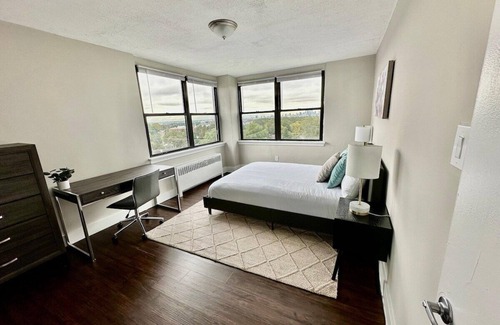 East Falls Apartment | This apartment is a 2 bedroom(s), 1 bathrooms, located in Philadelphia, PA.