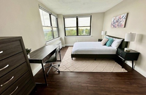 East Falls Apartment | This apartment is a 2 bedroom(s), 1 bathrooms, located in Philadelphia, PA.