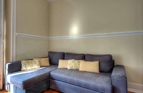 Lisbon Old Town Apartment | This apartment is very convenient for both tourists and business people.