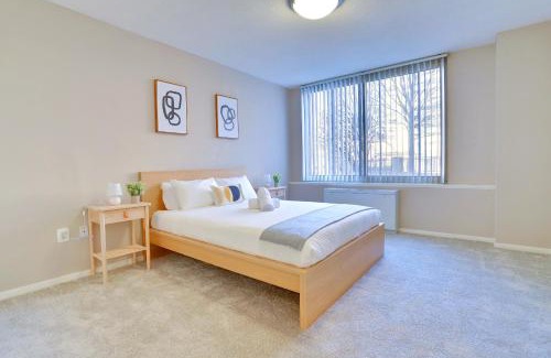 Aurora Highlands Apartment | This Apt is Perfect For Business Trips or a Relaxing Vacation