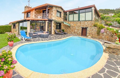 Valdovino Apartment | This authentic vacation apartment is located in a convenient location that guarantees privacy and re