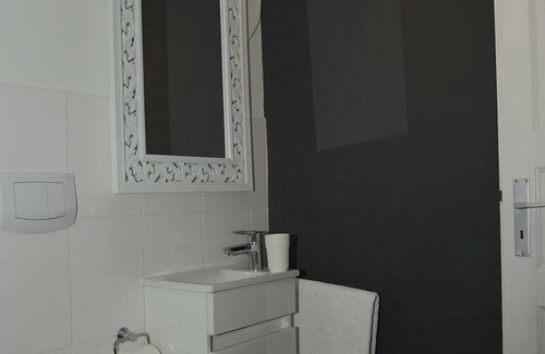 Hamburg-Barmbek Apartment | This beautiful attic apartment for max. 4 persons (+ baby) is located in our apartment house Kunaustraße.