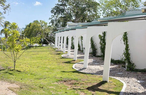 Boca Corona Apartment | This bright and airy suite is perfect for couples or solo travelers