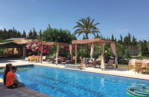 Llubi House | This child-friendly finca is enchantingly located, surrounded by nature and on an enormous plot.