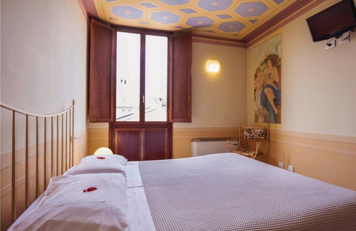 Castellaro Lagusello Apartment | This cozy apartment is located in a complex with a total of 12 apartments and in a characteristic an