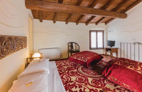 Castellaro Lagusello Apartment | This cozy apartment is located in a complex with a total of 12 apartments in a characteristic and we
