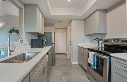 Springwoods Apartment | This duplex is a 2 bedroom(s), 2.5 bathrooms, located in Austin, TX.