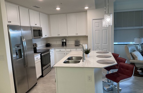 Lakewood Ranch Condo | This exquisite 2 bedroom plus a third room which is a office/3rd br