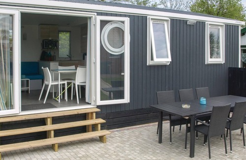Westerland House | This holiday home in Westerland offers a beautiful view of the Wadden Sea.
