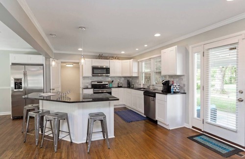 Donelson Hills House | This house is a 0 bedroom(s), 2 bathrooms, located in Nashville, TN.