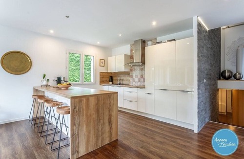 Chaparon House | This house is a 3 bedroom(s), 2 bathrooms, located in Doussard, Auvergne-Rhône-Alpes.