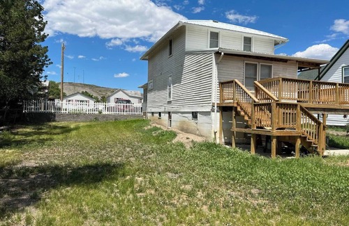 Fort Pierre House | This house is a 4 bedroom(s), 3 bathrooms, located in Fort Pierre, SD.