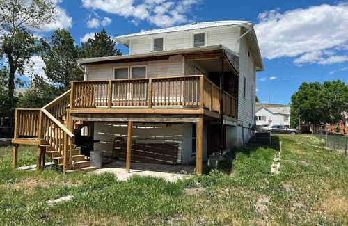 Fort Pierre House | This house is a 4 bedroom(s), 3 bathrooms, located in Fort Pierre, SD.