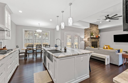 Stanton House | This house is a 5 bedroom(s), 3.5 bathrooms, located in Stanton, KY.