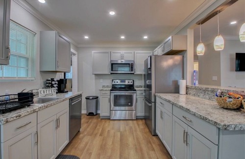 Little Rock House | This is a professional friendly remodeled 3 bd 2 bth home.