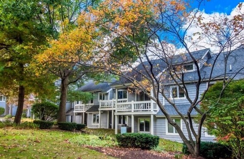Chautauqua Condo | This is a timeshare condominium complex located on the northern end of Chautauqua Institution at 20 Elm Lane.