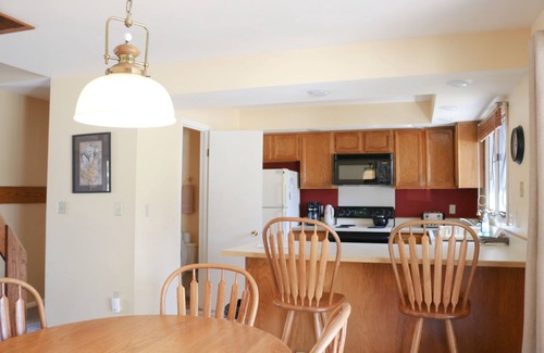 Chautauqua Condo | This is a timeshare condominium complex located on the northern end of Chautauqua Institution at 20 Elm Lane.