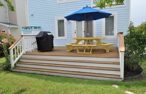 Croatan Beach House | This is it! Only ONE week left - August 24th to August 31st. Book Quick!