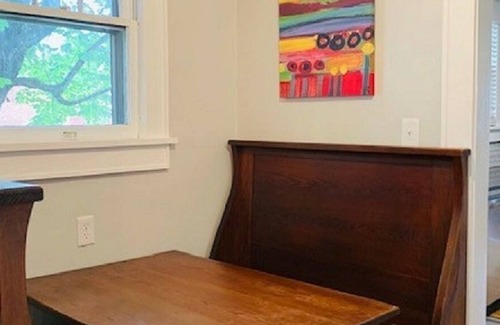 Damascus House | This is ‘Trail Town USA’ and we have the perfect location to enjoy it all!