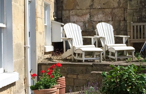 Bath House | This large comfortable rambling Georgian house for 5 with panoramic city views
