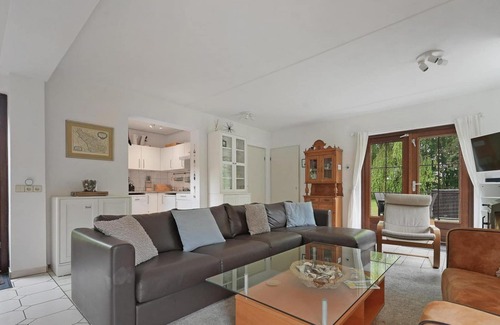 Ouddorp House | This luxurious and cozy holiday home offers lots of comfort for a wonderful, relaxed holiday.
