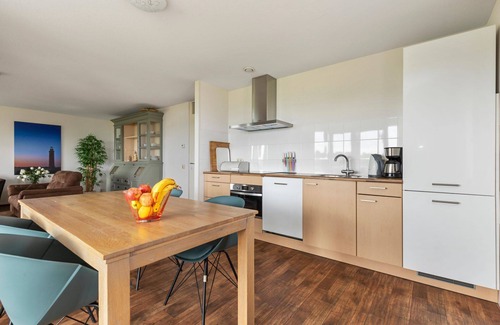 Municipality of Hellevoetsluis Apartment | This luxurious 4-pers. apartment with unique sea view located at Cape Helius holiday park.
